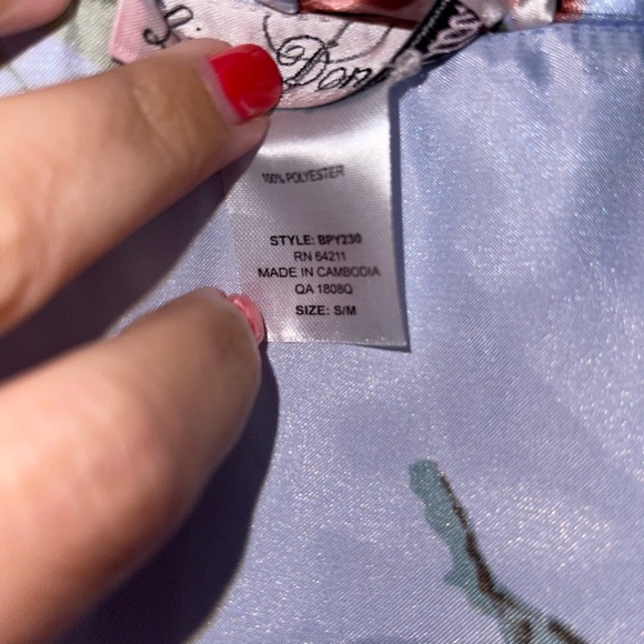 Baby Blue Floral Robe - Picture 5 of 6